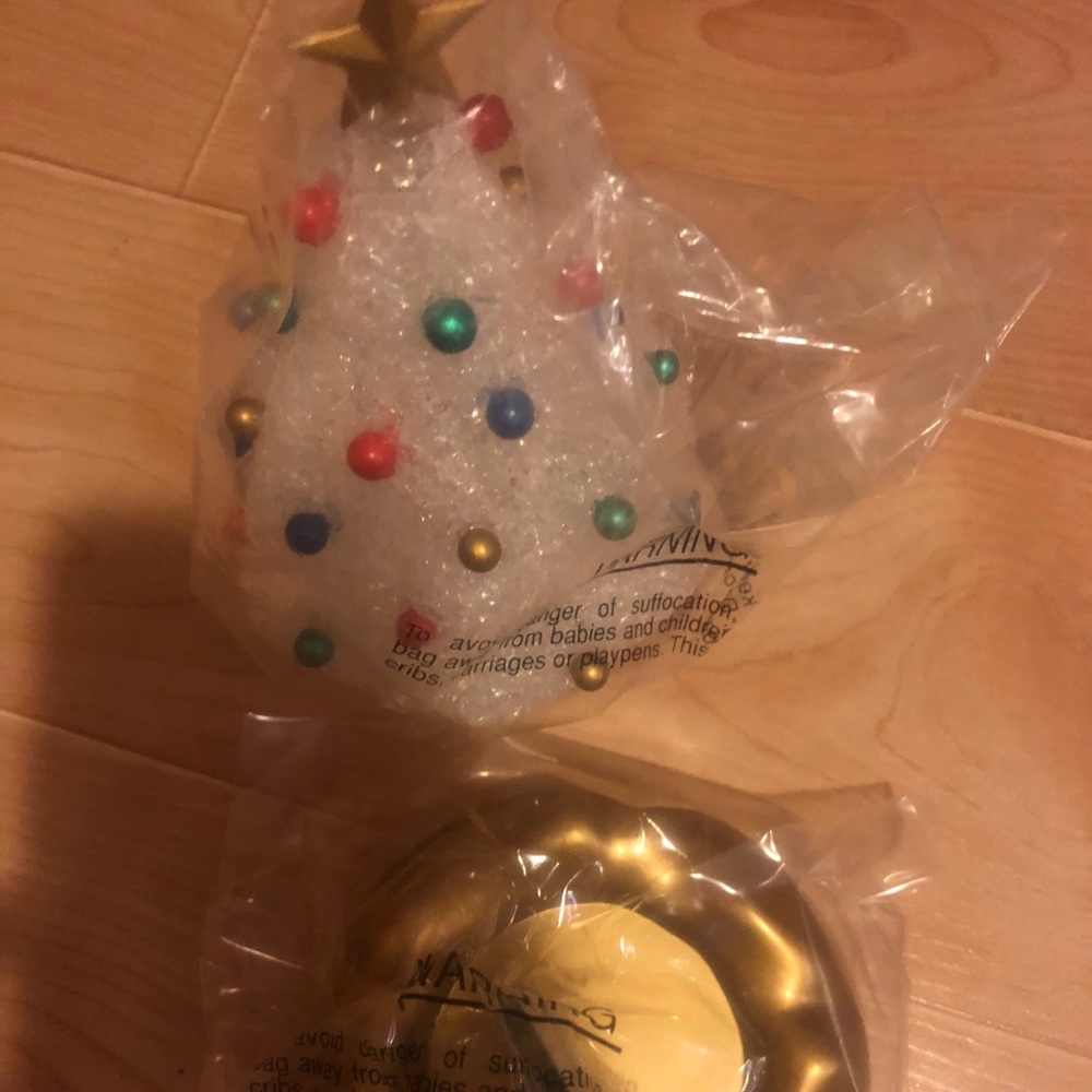 Avon twinkle tree